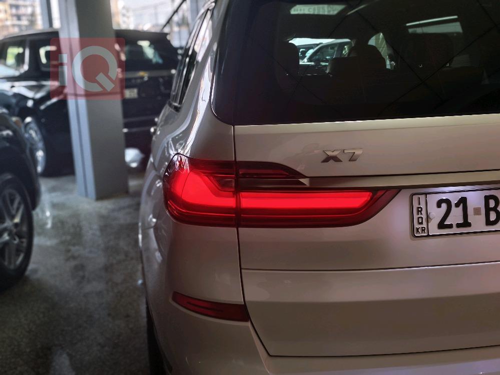 بي ام دبليو X7